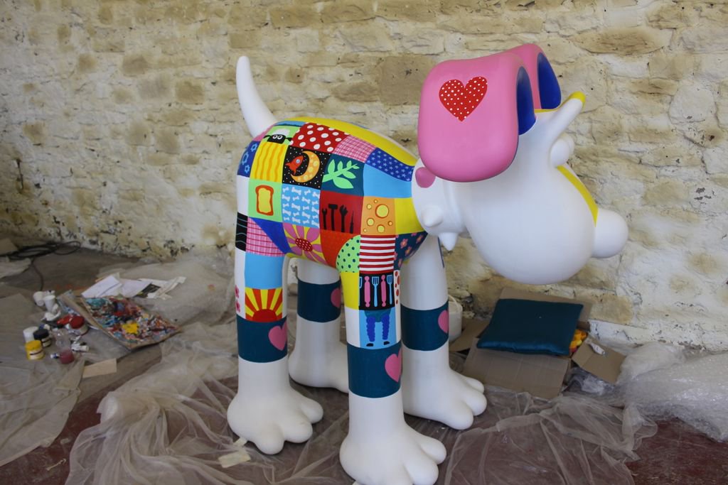 On #InternationalArtistsDay, we are celebrating some of the cracking artists that contributed to our last trail! bit.ly/2xantUp