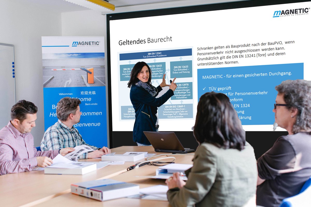 magnetic_access's tweet photo. MAGNETIC-Akademie - #Lehrgang 11/2017 #accesstoprogress #accesstoknowledge #Sachkundigenausbildung #Schrankenanlagen #NormenSchrankenanlagen https://t.co/f0tJDCImHT