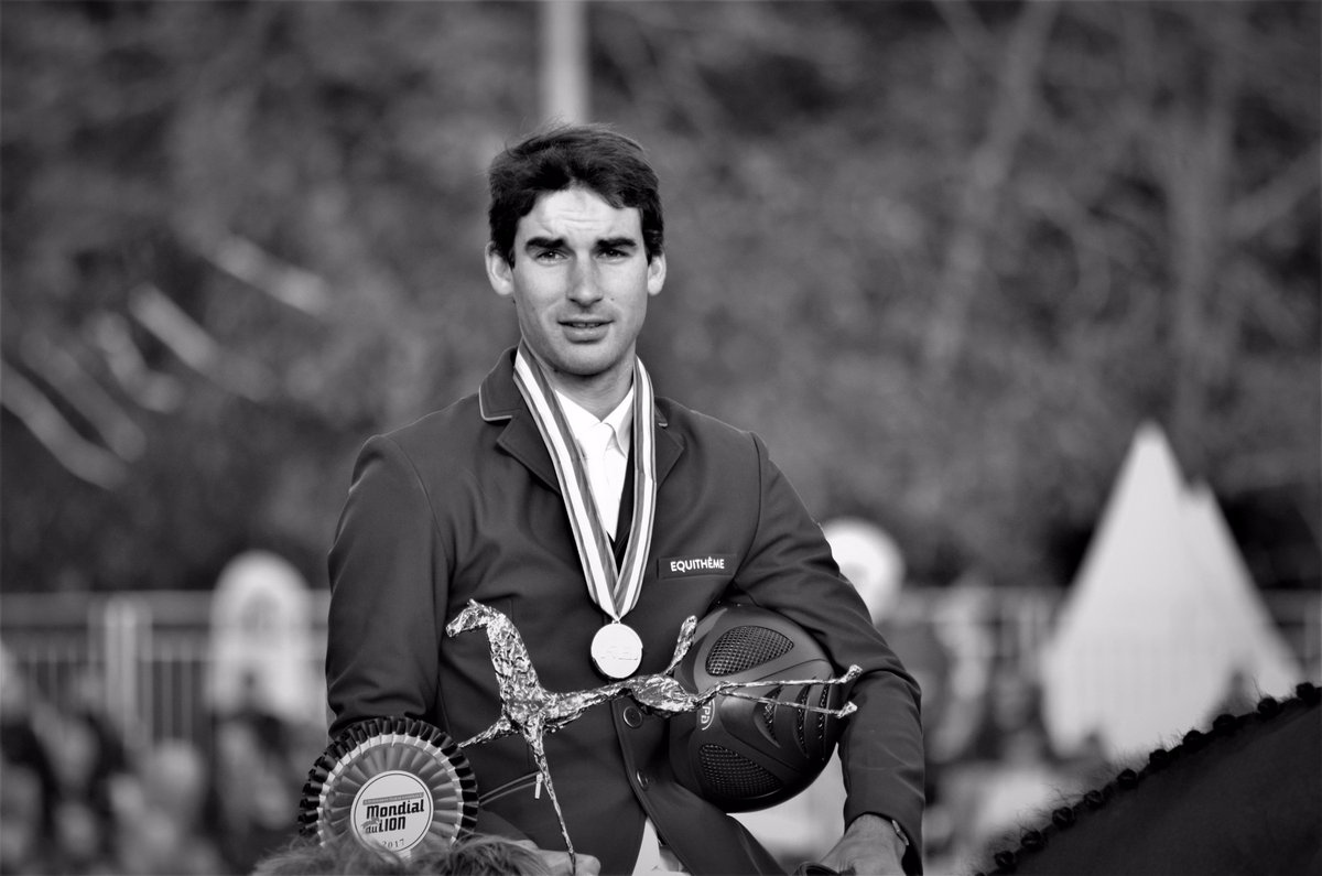 MaelynnWeber's tweet photo. Bravo à @AstierNicolas et Alerte a Malib'Or qui remportent le championnat des 7ans lors du @MondialduLion l'événement @Haras_nationaux https://t.co/Qyu28z1ULv