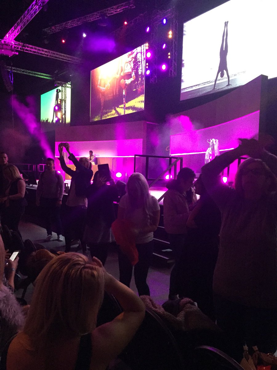 DDeeLovesGoss's tweet photo. Seats not too shabby #jplive Bring on Diversity 🙌🏼 https://t.co/lrQWGOGHxj