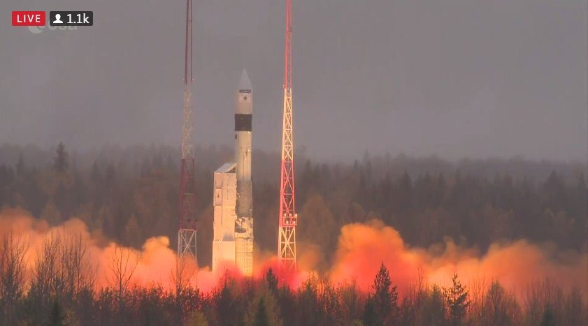 Felixroelf's tweet photo. Congratulations @esa @ESA_nl @NLSpaceOffice @NL_Space @AirbusSpace on the successful launch of @tropomi !!!! #DutchSpace #NLSpace ๐๐ https://t.co/tAKH0MOFDR