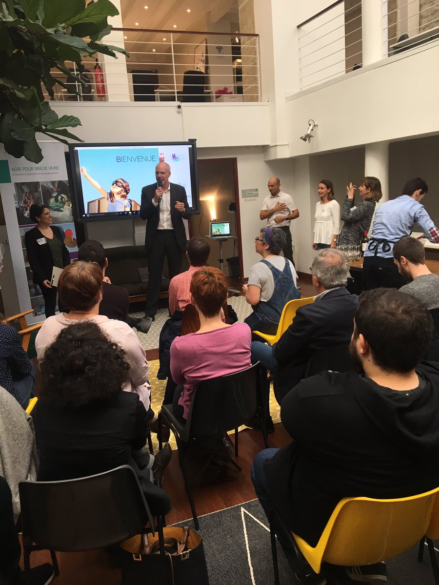 laumacom's tweet photo. Le président de la fondation Dr. Marc-Alexander Burmeister souhaite la bienvenue aux équipes #prixfondationbbraun #hackafond @bbraun_fr https://t.co/WZtqrR1HY6