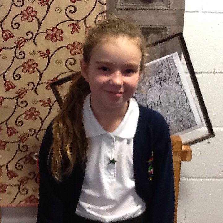 SallyDineen1's tweet photo. @stgilesacad @stgac11 Well done Tia for being our star of the week ⭐️ https://t.co/XCjWqPFact