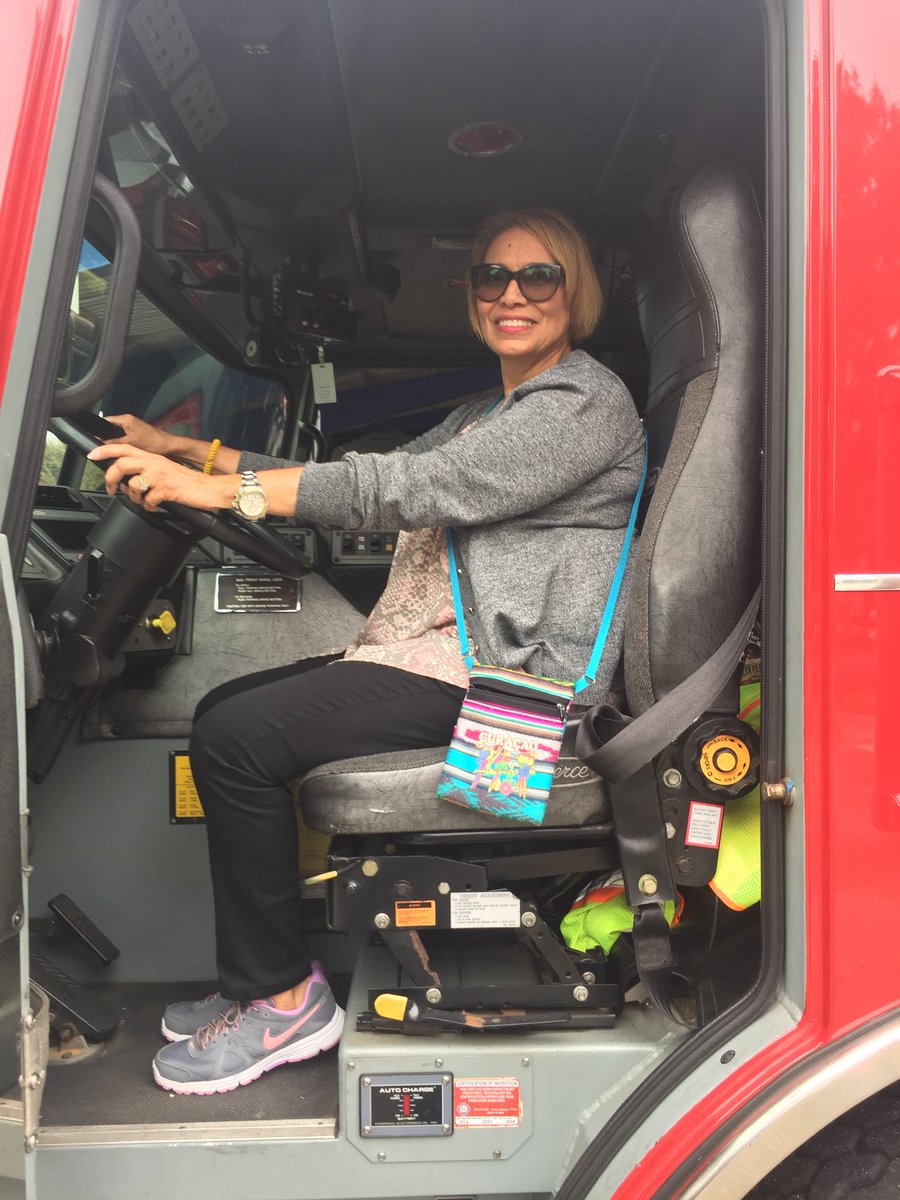 Spidernan127's tweet photo. I’m ready to take this fire truck on a spin! When I retire from teaching I just might become a Firefighter! #machennation #MachenKinder https://t.co/SDA9ACbQBq