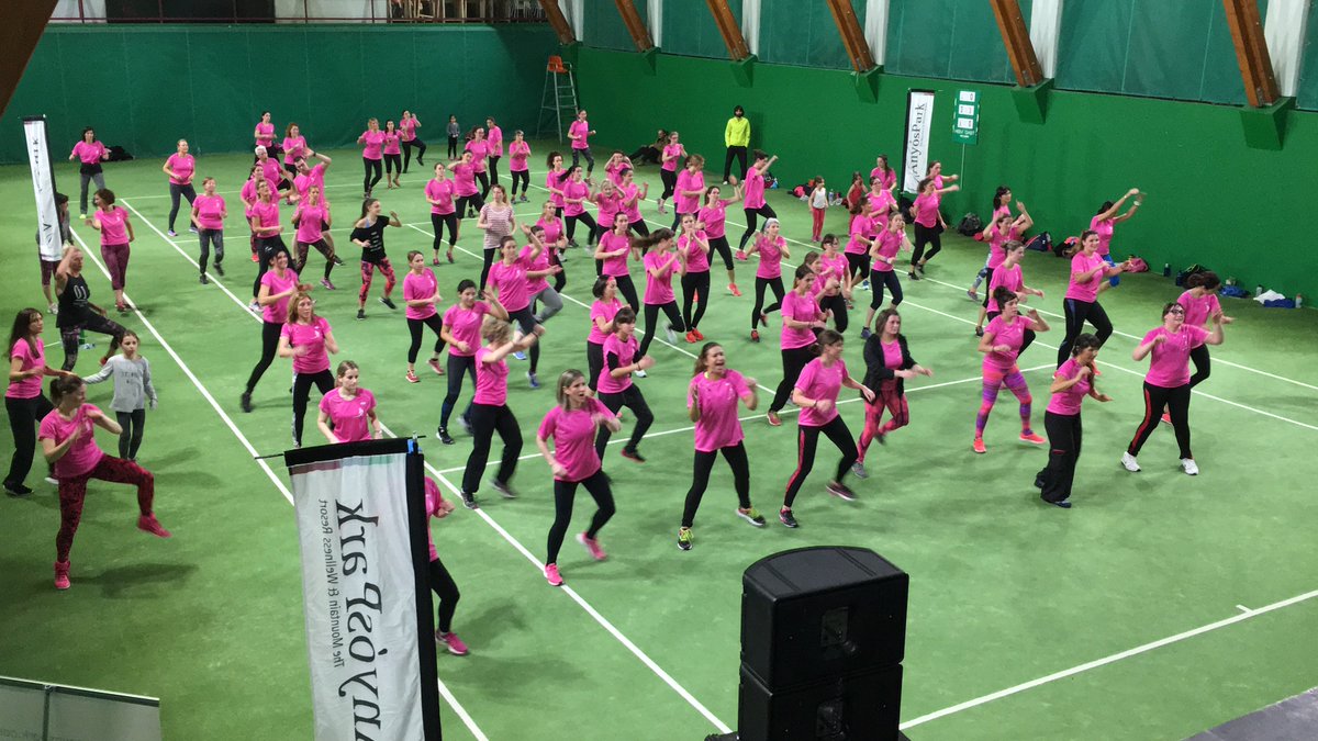 Apunta't a la masterclass de zumba contra el càncer de mama del 21 d'octubre!
No ho dubtis i truca a #AnyósPark per inscriure't! #Zumba