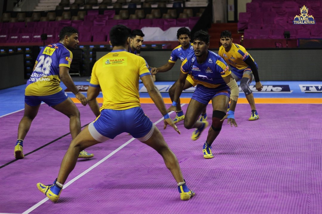 tamilthalaivas's tweet photo. Namma Thalaivas practicing and perfecting the techniques ahead of tonight's match! #BENvTN #NammaMannuNammaGame https://t.co/eGohRUtyXR