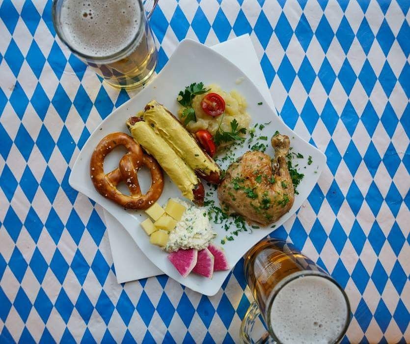 AnkaraHiltonSA's tweet photo. The traditional Oktoberfest goes live for the fourth time at Ankara HiltonSA!
Bugün günlerden Oktoberfest!
T. +90 530 566 27 11 https://t.co/GQW1hNE4MQ