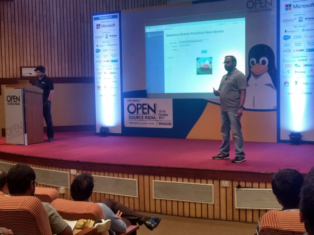 OpenSourceForU's tweet photo. Rajdeep Dua and Manpreet Singh Ghotra talking about how their AI Einstein can figure out sarcasm in speech. #OSFY #osi2017 #Bangalore https://t.co/BxPWG8Iy5G