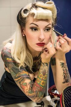 Pinup_P tweet picture