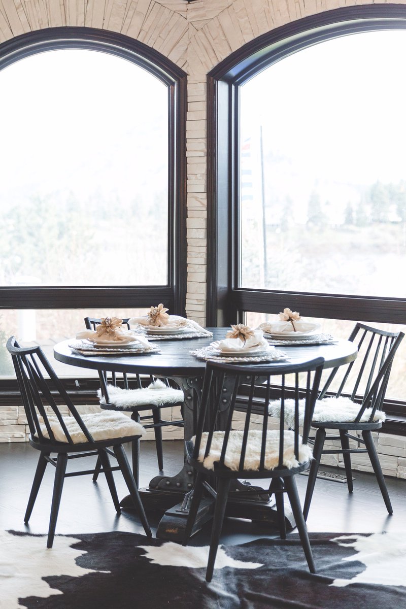 SamShakura's tweet image. Call us to view a potential property BEFORE you buy it! We walk through the space with you and your realtor, talk through all the pros and cons of the home, and determine budgets, timelines and realities of the reno you crave. RHS Property local walkthroughs only cost $300.