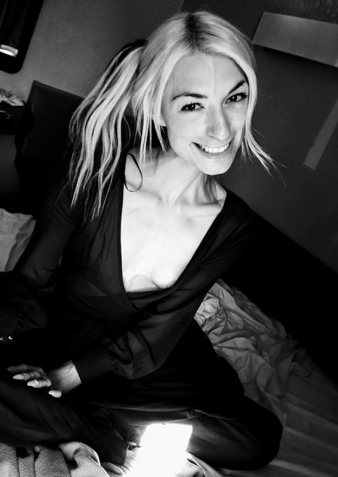 Pretty nails make happy girls https://t.co/ZX2fmwOIj6<a href="/tag/teacon2016"class="tags"><span>#teacon2016</span></a>