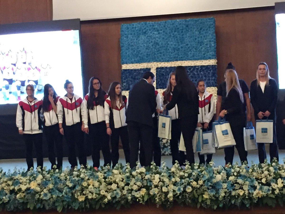 teiasgsk's tweet photo. Dereceye Giren Başarılı Sporcularimiza Müsteşarimiz ve Genel Müdürümüz Abdullah ATALAY Tarafindan Ödülleri Verildi. https://t.co/gHflkPOwCE