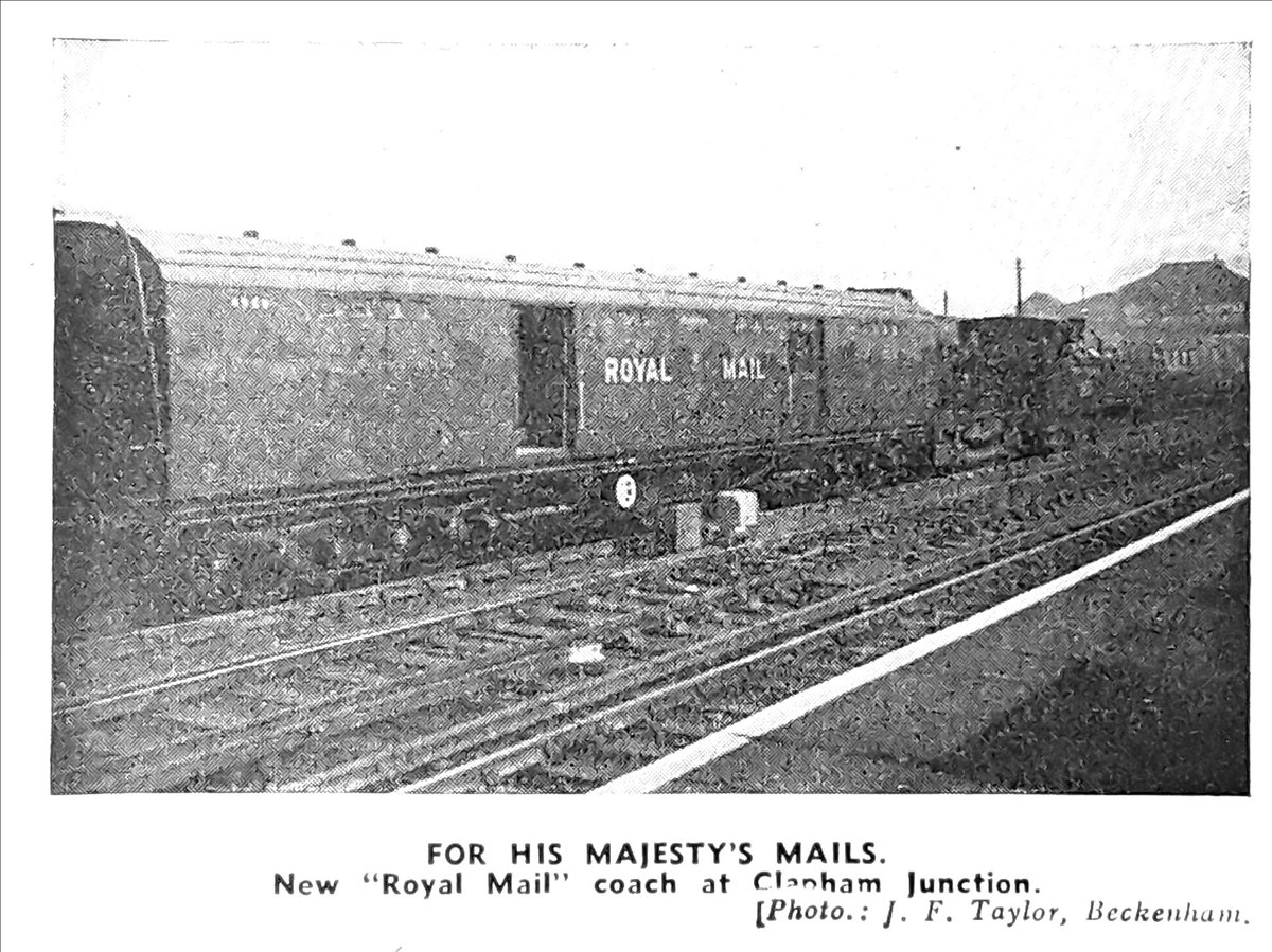 SunnySouthSam's tweet photo. New Royal Mail coach at #ClaphamJunction reported in #SRMagazine September 1939 https://t.co/8cInzrlN8P