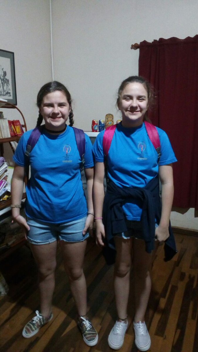 RonyMetner's tweet photo. #ReDespiertos Melina y Alexia rumbo a Iguazú https://t.co/YRsbxs915Y