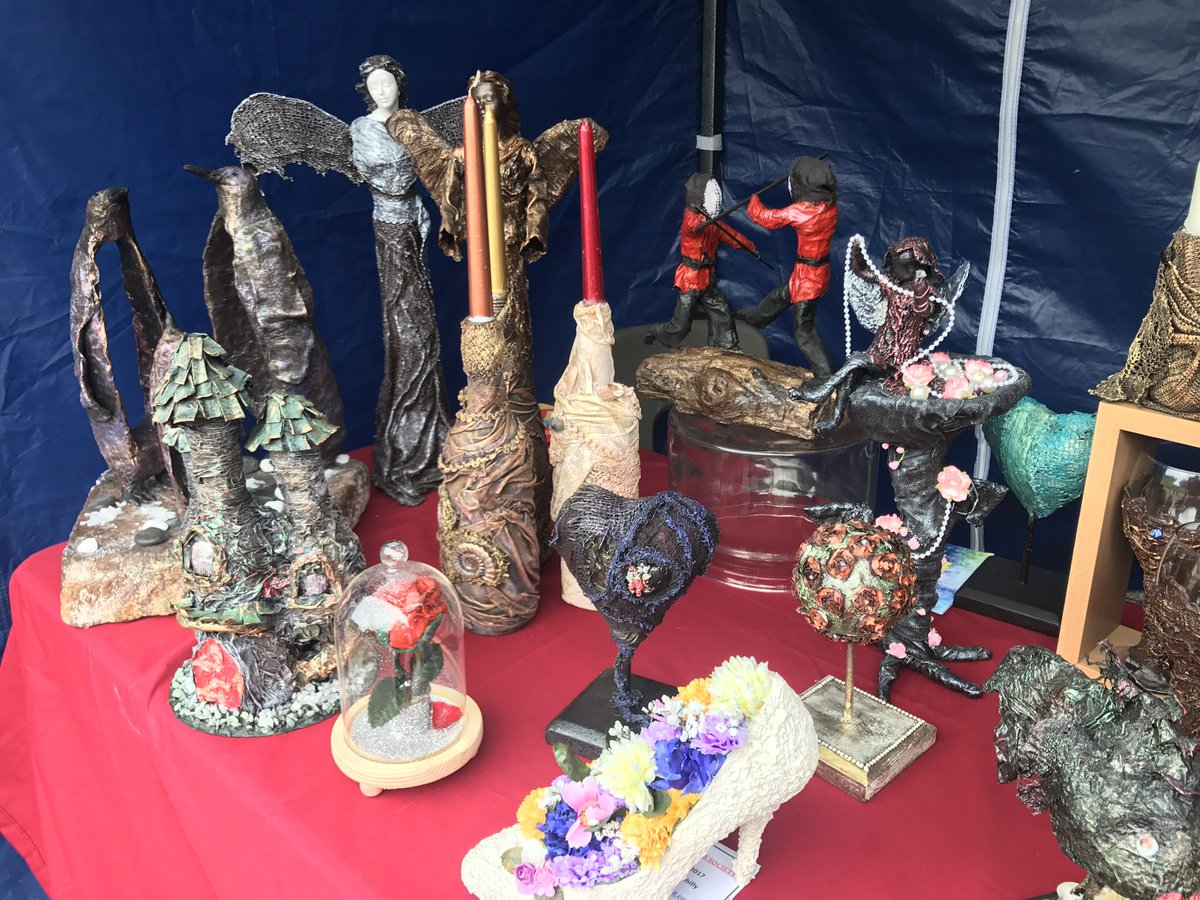 CraftCaerphilly's tweet photo. Tomorrow is #craftfair day in #Caerphilly, we are excited, are you? 
#CaerphillyCrafters https://t.co/8f336fsUSf