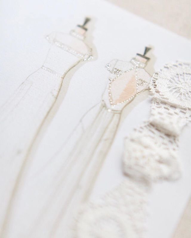 couture_sarah's tweet photo. Sketches... a glimpse of the creative process... 

#atelier #weddingdress #fineartwedding #artisanprocess
: @BowtieandBelle https://t.co/EjlhK2bJ31