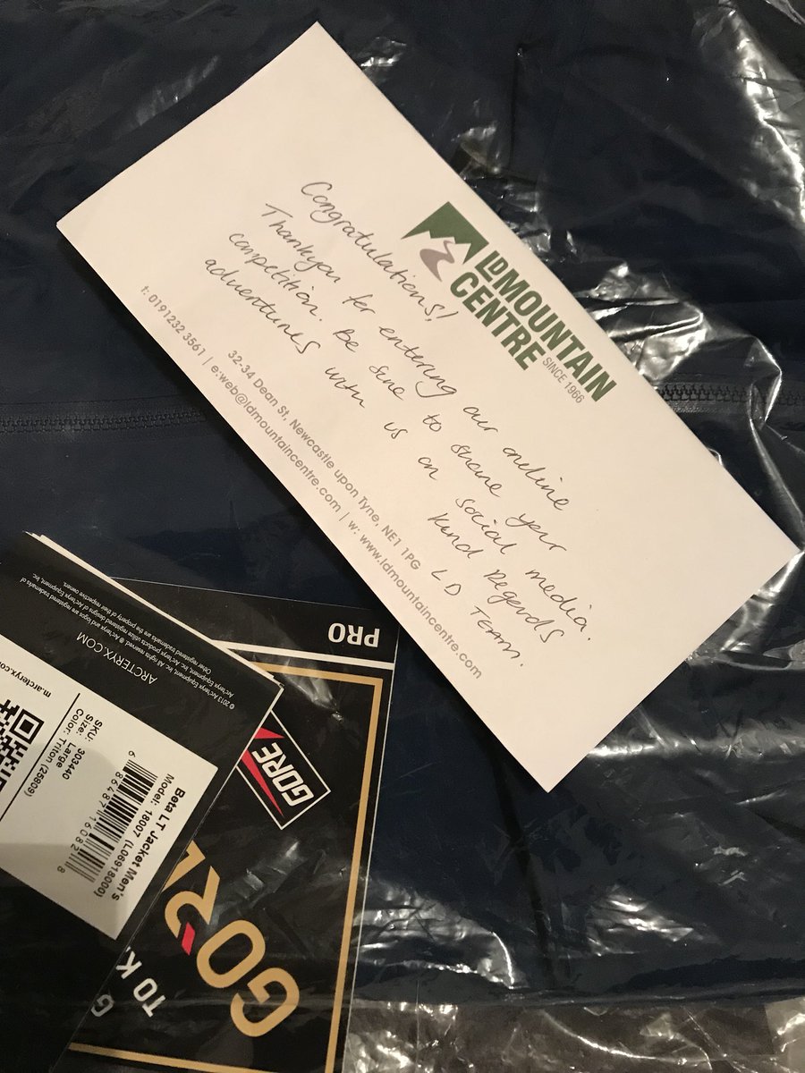 AdamGrant82's tweet photo. Thank you @LDMC1966 my prize arrive yesterday #competitionwinner #Arc'teryx #BetaLTJacket https://t.co/7ArcjDUvXe