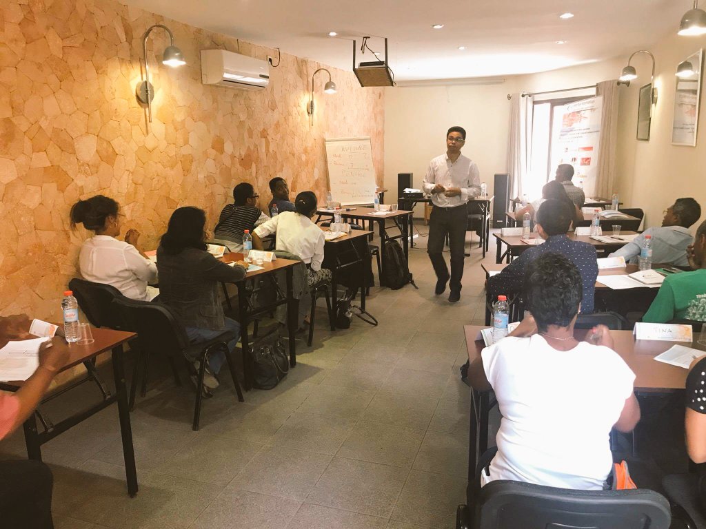 KentiaFormation's tweet image. #formation "Gestion de stocks" Du 13 octobre 2017 à l'Hotel Sakamanga avec @Mamyheryran
#kitmanager