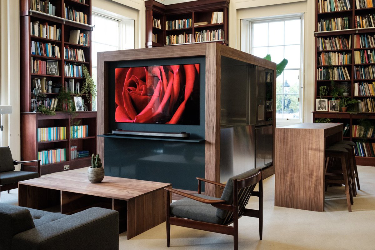 paddygrant's tweet photo. I've designed a flat-in-a-box for #LGSignature at the @EsquireUK Townhouse. Its in the library of the Grade 1 Nash designed Carlton Terrace, SW1. The #EsquireTownhouse is open til Sunday. https://t.co/5RhJFZjeFK