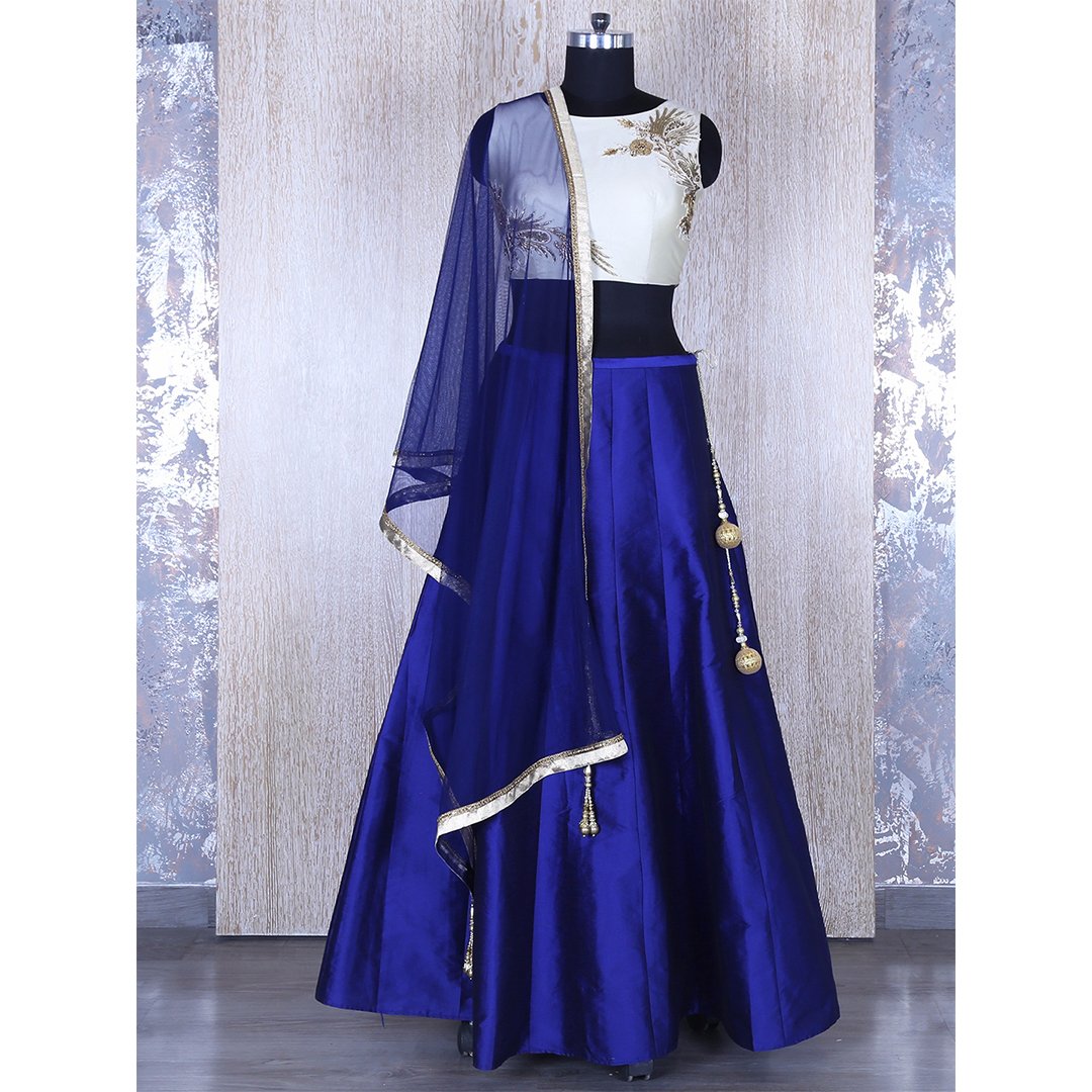 youdesign011's tweet photo. Lehenga choli
CODE : PT 394
Art silk+tulle
Price : Rs. 8799
☎️ : 8779965613 (whatsapp)
📩 : designer@ninecolours.com
https://t.co/mjeeDnPnnU https://t.co/C3DO1oS0GM
