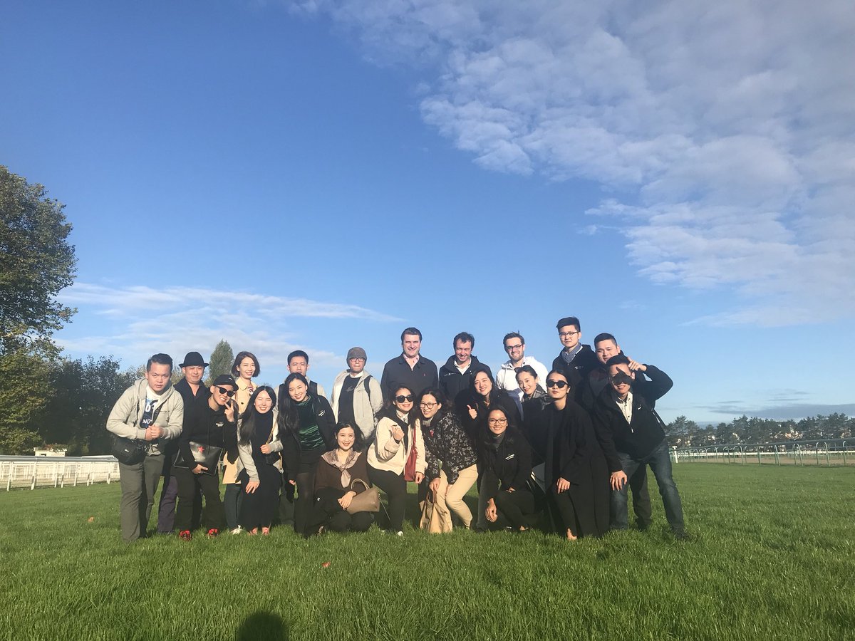 Visite de <a href="/Pierre_vacances/">Pierre & Vacances</a> chine à <a href="/DeauvilleFr/">Deauville</a> ce matin ! Sous le ☀️<a href="/francegalop/">France Galop</a>