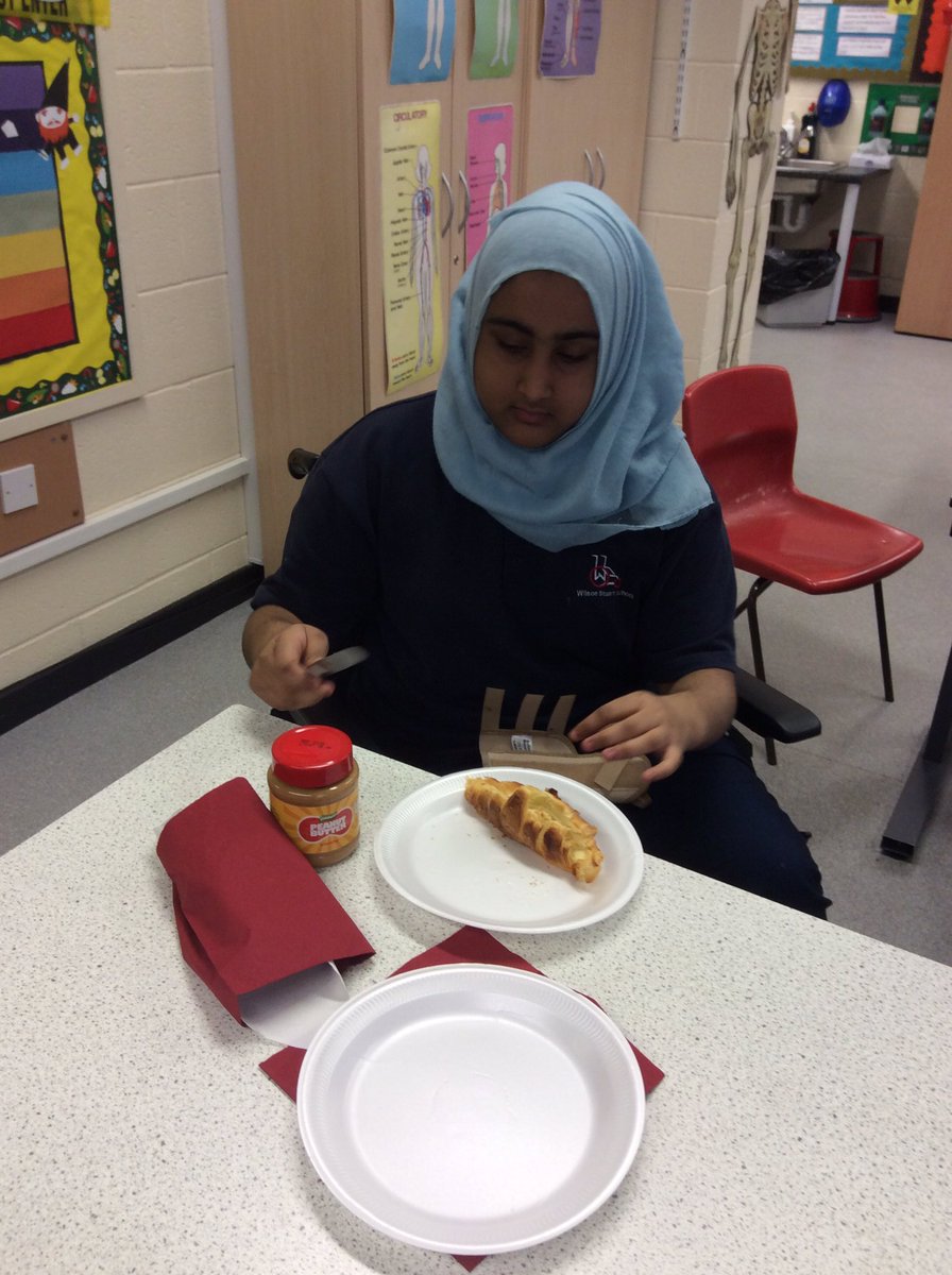 wilsonstfeed's tweet photo. #wswilkinson practising independent living skills #wssecondary https://t.co/Zq22XZdbas