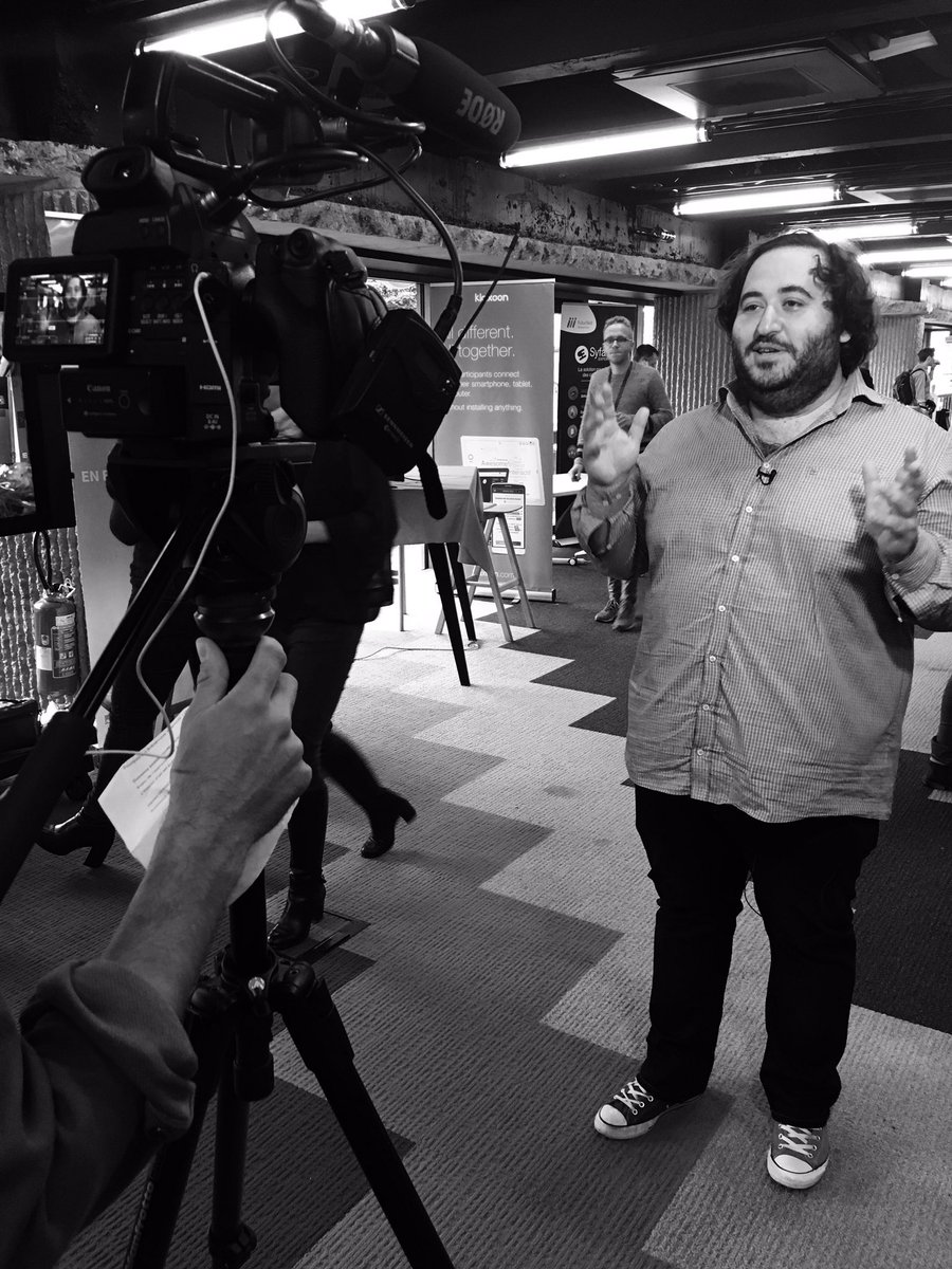 RomainCuCuli's tweet photo. @daedalium en ITW pour @LelearningShow #LS2017 grâce à @EpitechRennes &amp; @agencemirada ! https://t.co/UynmwMFg7Y