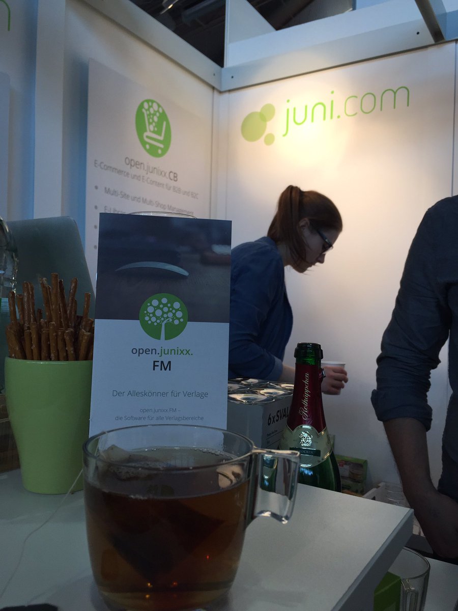 Katerfrühstück nach der Digital Night bei juni.com - vielen Dank für den Aufwachtee!