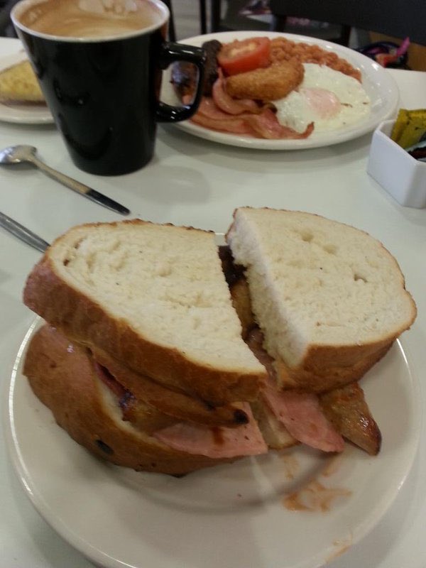Marc_Cheesman's tweet photo. @sainsburys from a lush chunky sandwich to utter rubbish for more money 😡😡😡 need somewhere more for breakfast https://t.co/9LIrA3ml28
