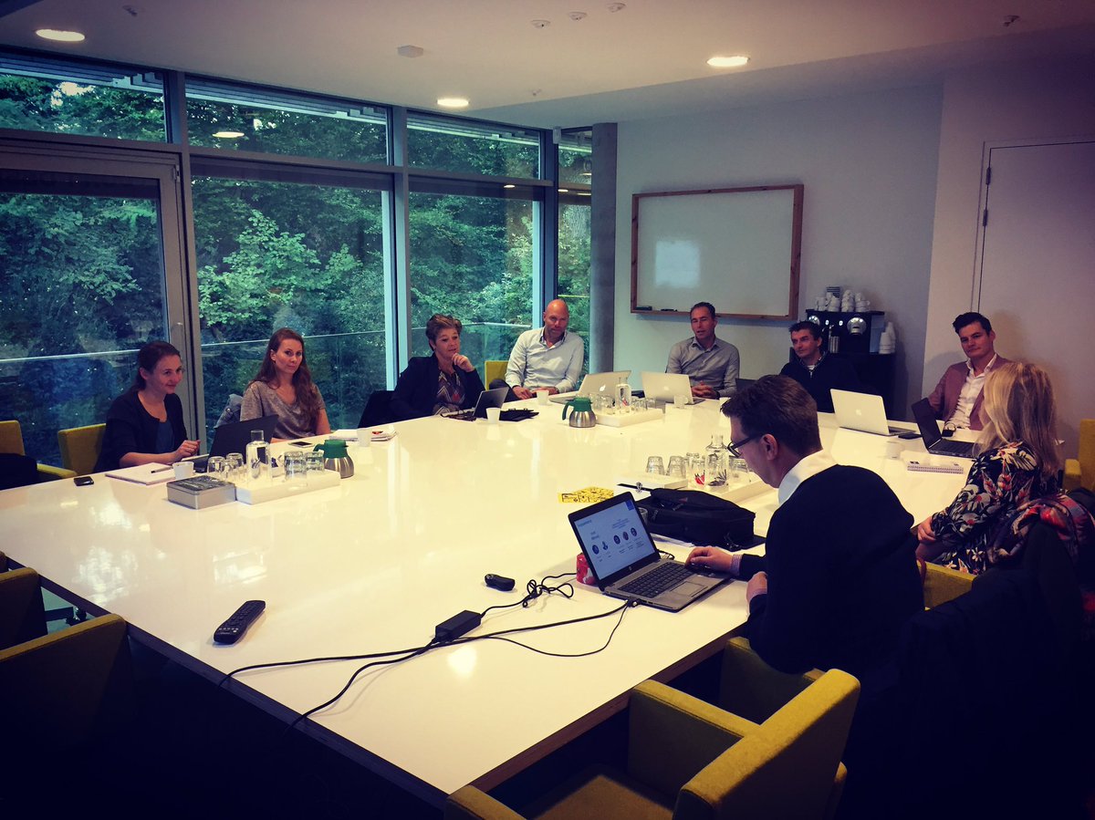 David_Lansen's tweet photo. Meeting of #sht17 expertgroup Future Retail City Center @INretail. About dutch/international interventions in shopping areas. @jweltevreden https://t.co/HVJPdVqsMK