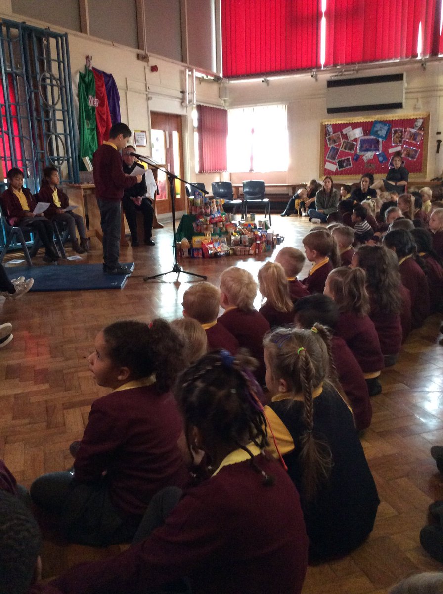 stcharleshullY2's tweet photo. Harvest festival https://t.co/QNJOziKjyx