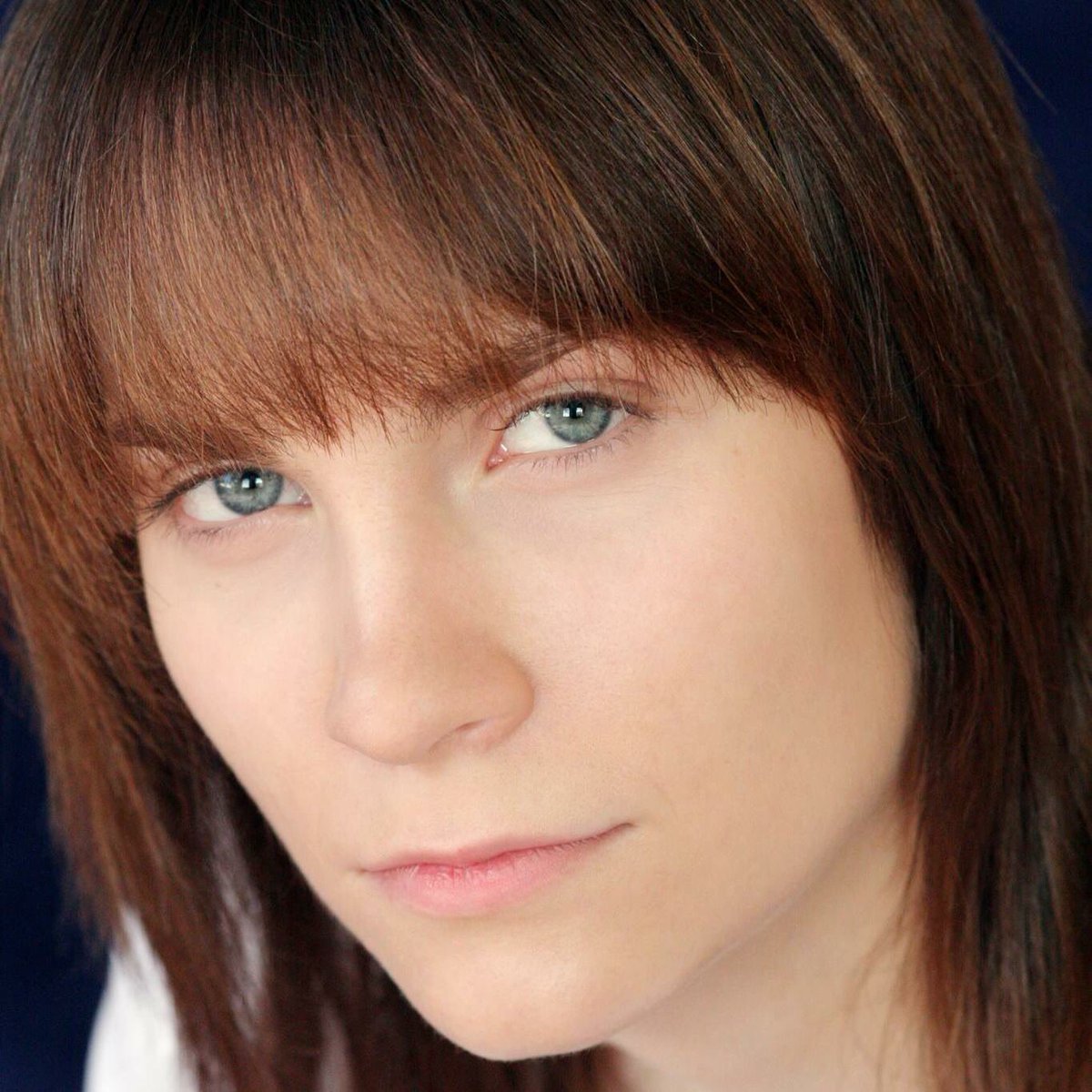 AWAPrd's tweet photo. Introducing @HalieDarling as Emily, Madeline Usher, Lenore in #SpectresOfPoe at @Openealing!
#EdgarAllanPoe #ActorsLife #Theatre #LondonLife https://t.co/xLJJxTDjXN
