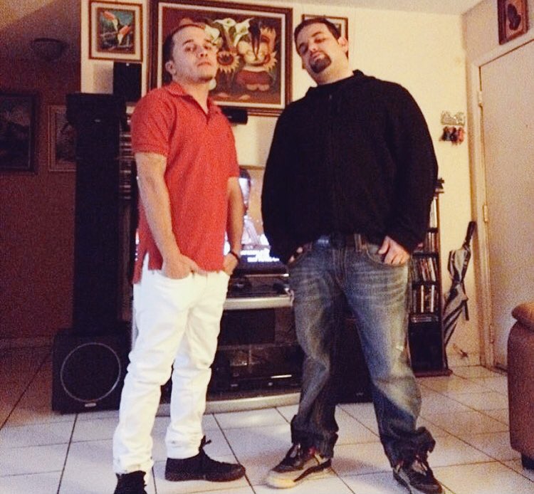 FLeXNu99eT's tweet photo. One of those nights....wish u we're here @penanu99et π miss u my brother. #RIPguap #nu99etgang ππΌ https://t.co/fU3xtVTr7l