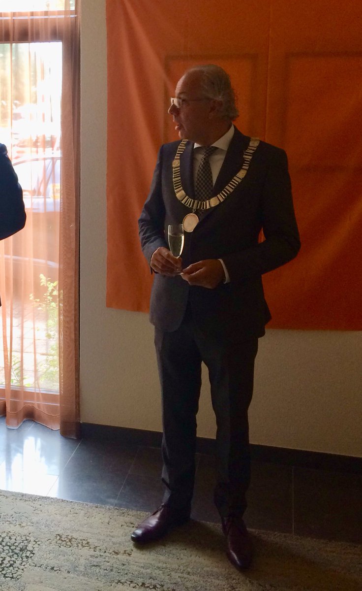 Hoera! De burgemeester van Woerden maakt net bekend dat #KHN ook de komende 25 jaar Koninklijk is! #horeca