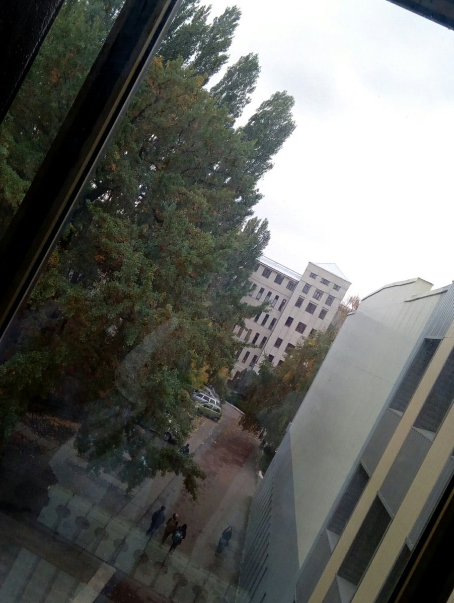 missdesta's tweet photo. The weather changed all of a sudden, like WTF!!!. #Kharkov Ukraine. 🙅 https://t.co/yKbHlxWEkp