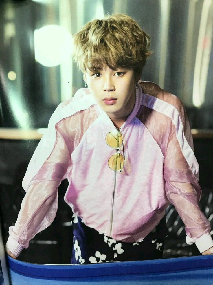 jenni22300's tweet photo. Happy Birthday to the precious JiMin. Have a good day. Stay healthy and smily. ARMYz love you a lot. #FranchARMY #HappyJiminsDay
#지민생일 https://t.co/Zfgk7cprt4