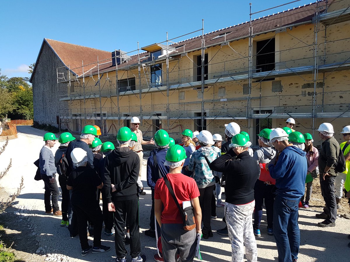 CSBTPSC's tweet image. 300 élèves de 3ème accueillis ce #vendredi13 pour cette 2de journée des #coulissesdubatiment #metiers #orientation #emploi #BTP