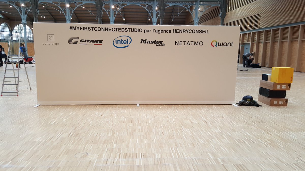 HENRYCONSEIL's tweet photo. #Geekslive2017
Le studio se prépare pour vous accueillir demain ! #MyFirstConnectedStudio https://t.co/cw44cje8iB
