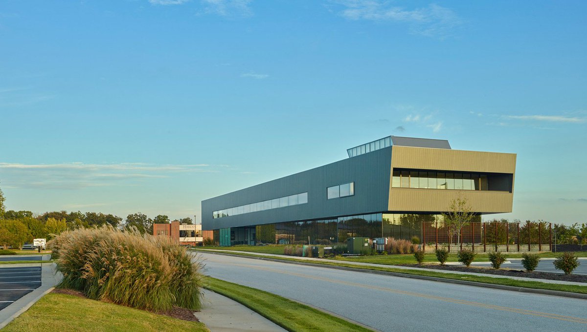 A vivid red paediatric clinic has been created in Arkansas: bit.ly/2vwgsjO