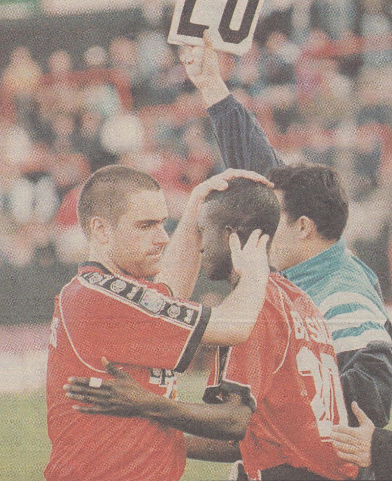 CanyerosCBrava's tweet photo. Hoy en @elchiringuitotv, han hecho #LaLlaveDePetón de #BabaSule (@Babasito17). Pero en @puntopelota también se hizo👀 https://t.co/4NgeagZyxu https://t.co/FfFqSIeljy