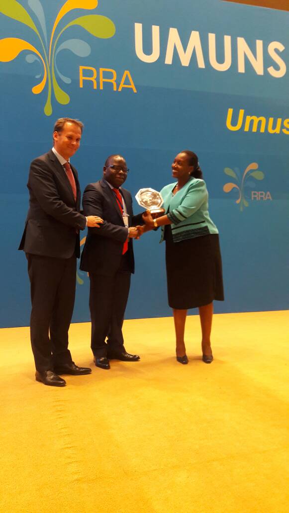 HopeMagazine1's tweet photo. .@bralirwaltd Awarded Best Large Tax Payer 2016/17 by @rrainfo 
#TaxpayerAppreciationDay2017 
#MyTax #MyDevelopment #MyDignity #Rwanda https://t.co/9jnnGPyHGR