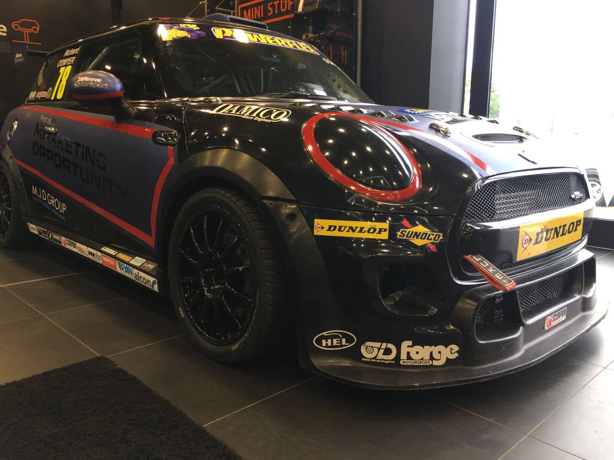VinesgroupMINI's tweet photo. It's the start of our sponsored MINI Challenge driver, @odwyerracing roadshow! His car is at our Gatwick MINI retailer, so pop by to see it! https://t.co/5ib0cqfSKj