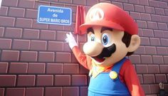 HoldiesCollect's tweet photo. Effectivement, il existe bien une rue "Super Mario Bros" à Saragosse en Espagne https://t.co/KqGaMeKr4F