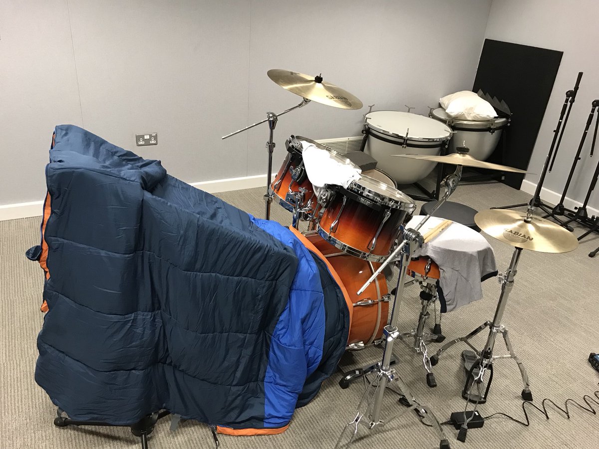 londonmet_music's tweet photo. Our level 6 students will be getting creative with drum recording techniques today.. #RingoStarr #kicktunnel #musictechnology #Drumrecording https://t.co/2mEzwEdiNb