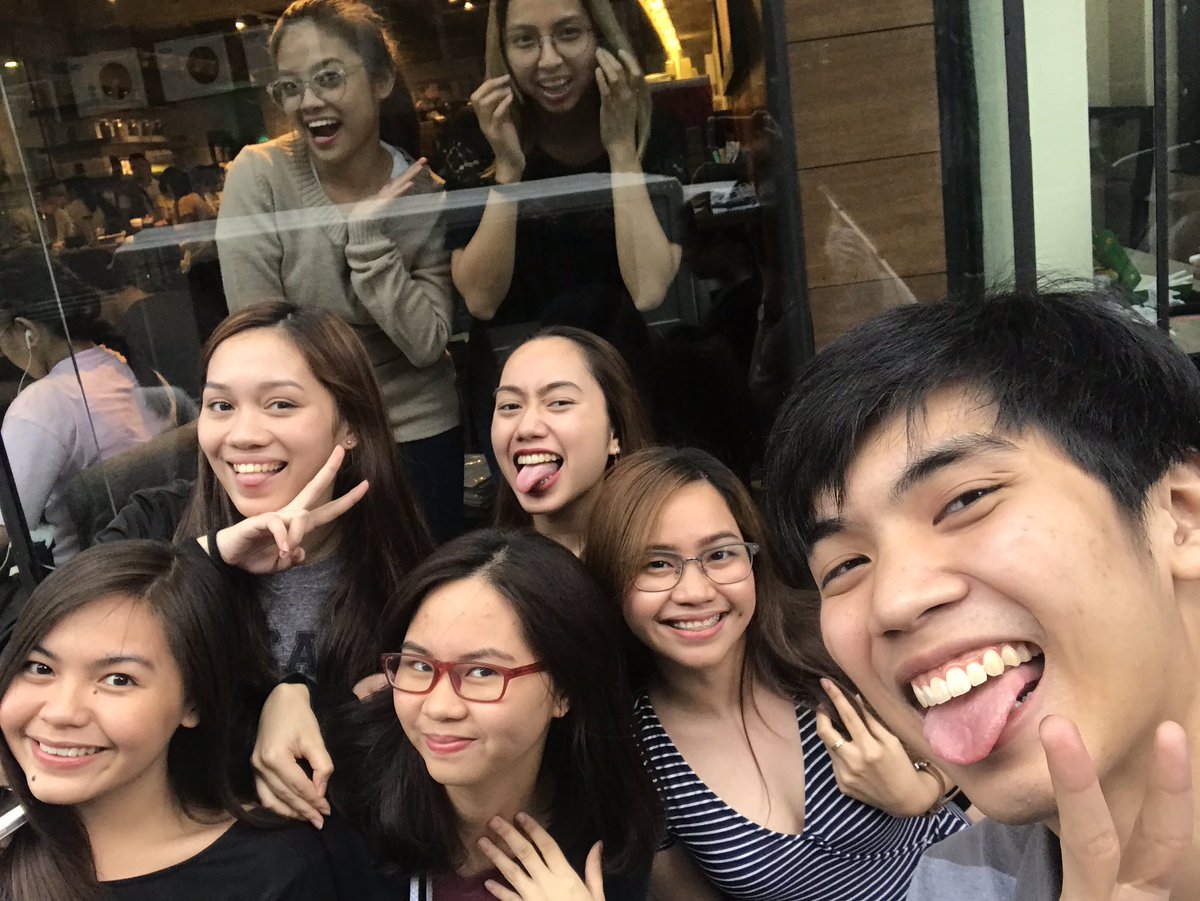 joaneendozo's tweet photo. Thanks for making aral days bearable ❤️ #TeamTheOne @jessyvenice @gubbatlacson https://t.co/VPGRSwRH2R