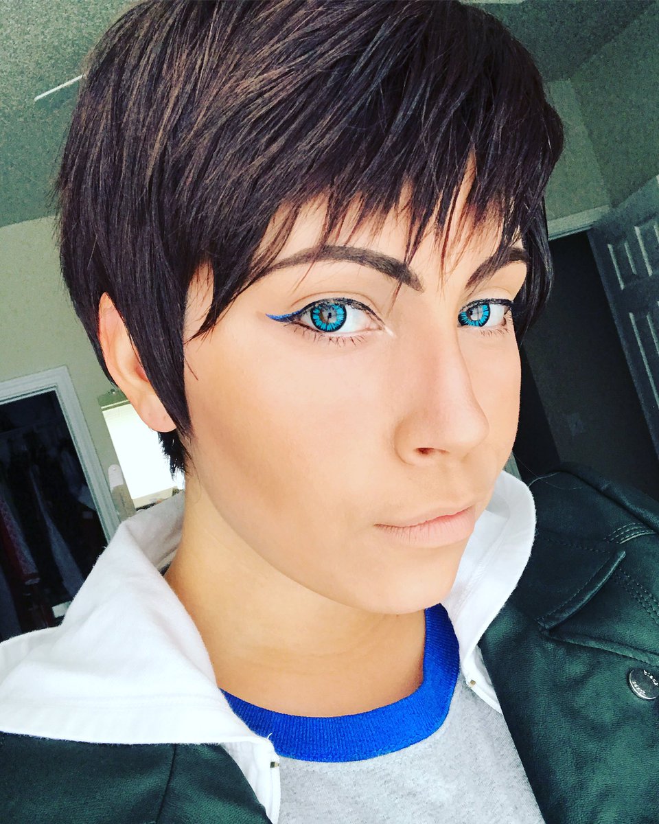 Nikitachikita_'s tweet photo. Season 4 has me all over the place, SO GOOD! 💙❤️🖤💚💛 Now it's time to get ready for work. 🙃
#VLD #VLD4 #Voltron #LanceMcClain #LoverboyLance https://t.co/w0cL41kfUI