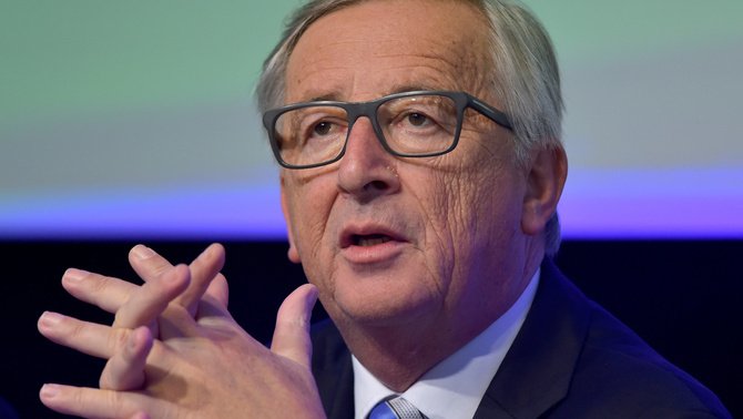 3CatInfo's tweet photo. Juncker diu que si Catalunya s'independitza pot tenir un efecte domino en altres estats europeus
https://t.co/7XuPRyCU1T https://t.co/IfWnspSZOK
