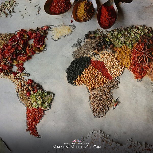 DoceGinClub's tweet photo. ¿Sabías que los botánicos que lleva la ginebra que te estás bebiendo se recolectan en los lugares más exóticos y por todo el planeta?😆 https://t.co/vCUX0BT0lE