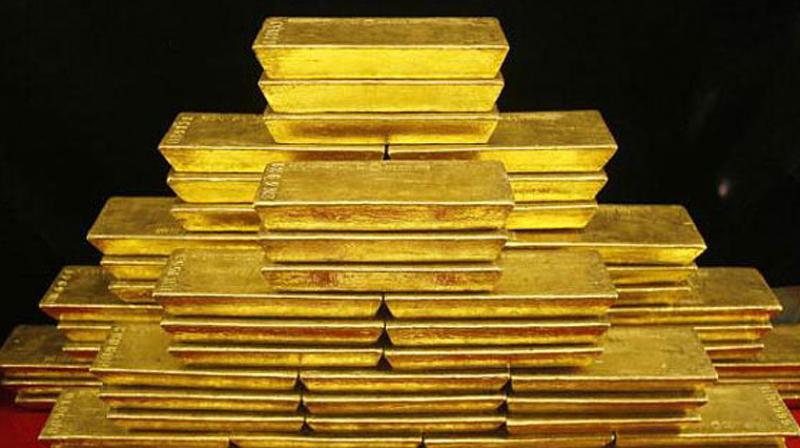 Karatcoins's tweet photo. Gold falls to Rs 30,800; silver down at Rs 41,200 per kg #NewDelhi #Gold #falls #market #silverdown #investors #forex #news https://t.co/Lm1Xtq6Wi8