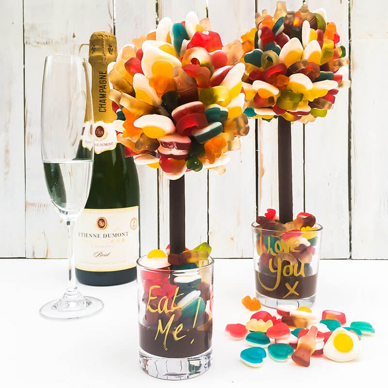 Prezzybox's tweet photo. Like and RT for your chance to #win this seriously sweet prize https://t.co/MhAlOPwD49 #competition #harbio #sweettree https://t.co/5GD0t9kfXY